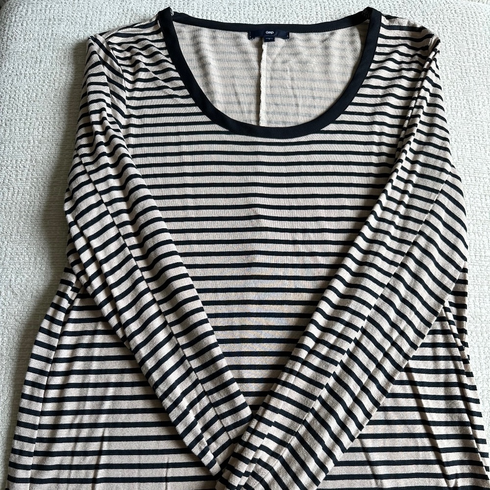 Women’s Gap Long Sleeve Stripe Shirt - size Large